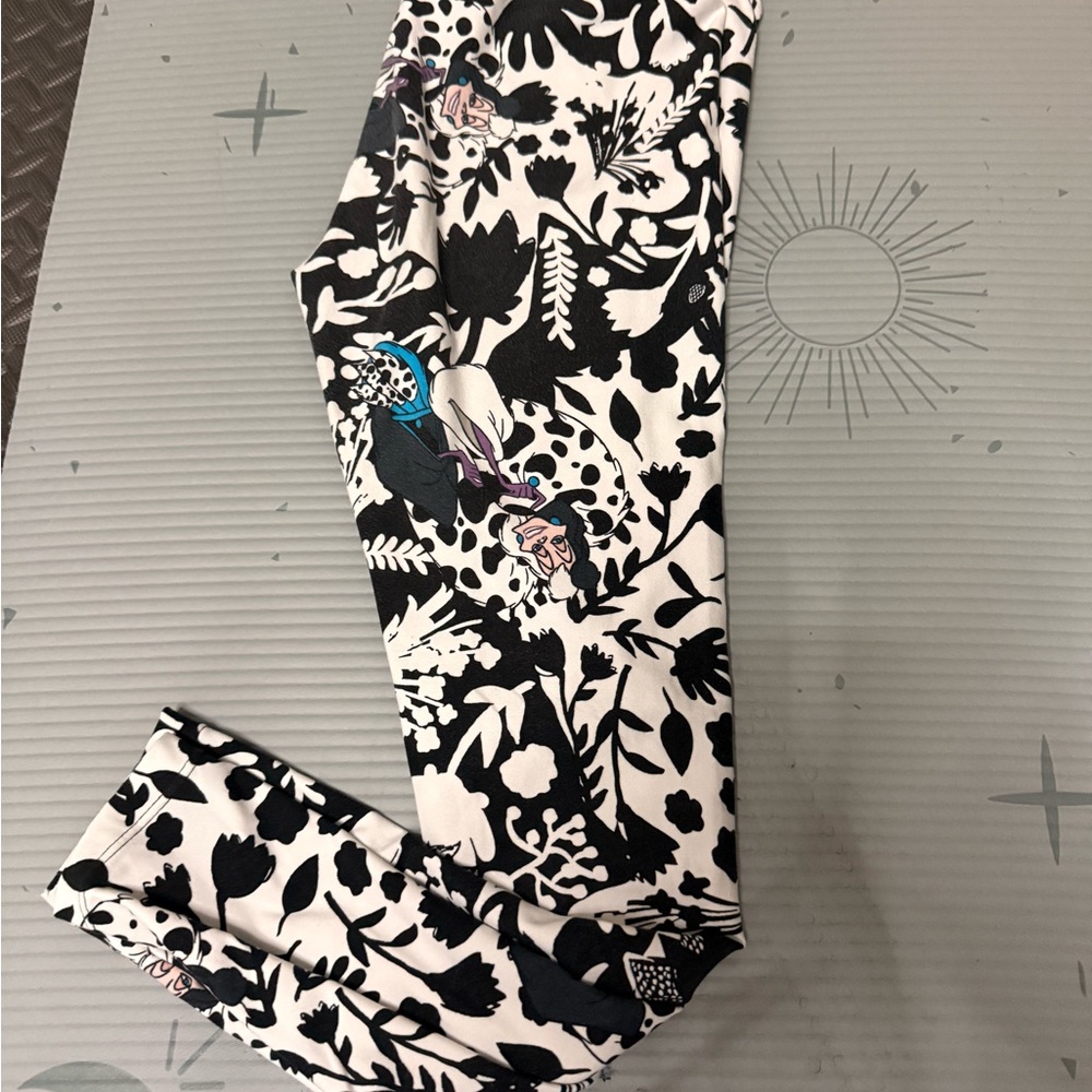 LuLaRoe Black and White Leggings